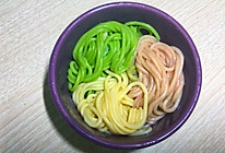 黛黛自制三色长寿面～的做法