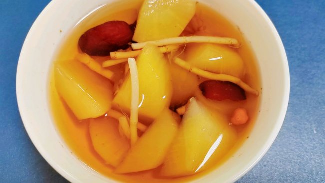 #流感季饮食攻略#红枣、折耳、雪莲果甜汤的做法