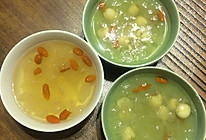 莲子皂角米甜汤的做法