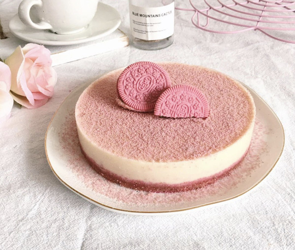 粉色奥利奥慕斯蛋糕