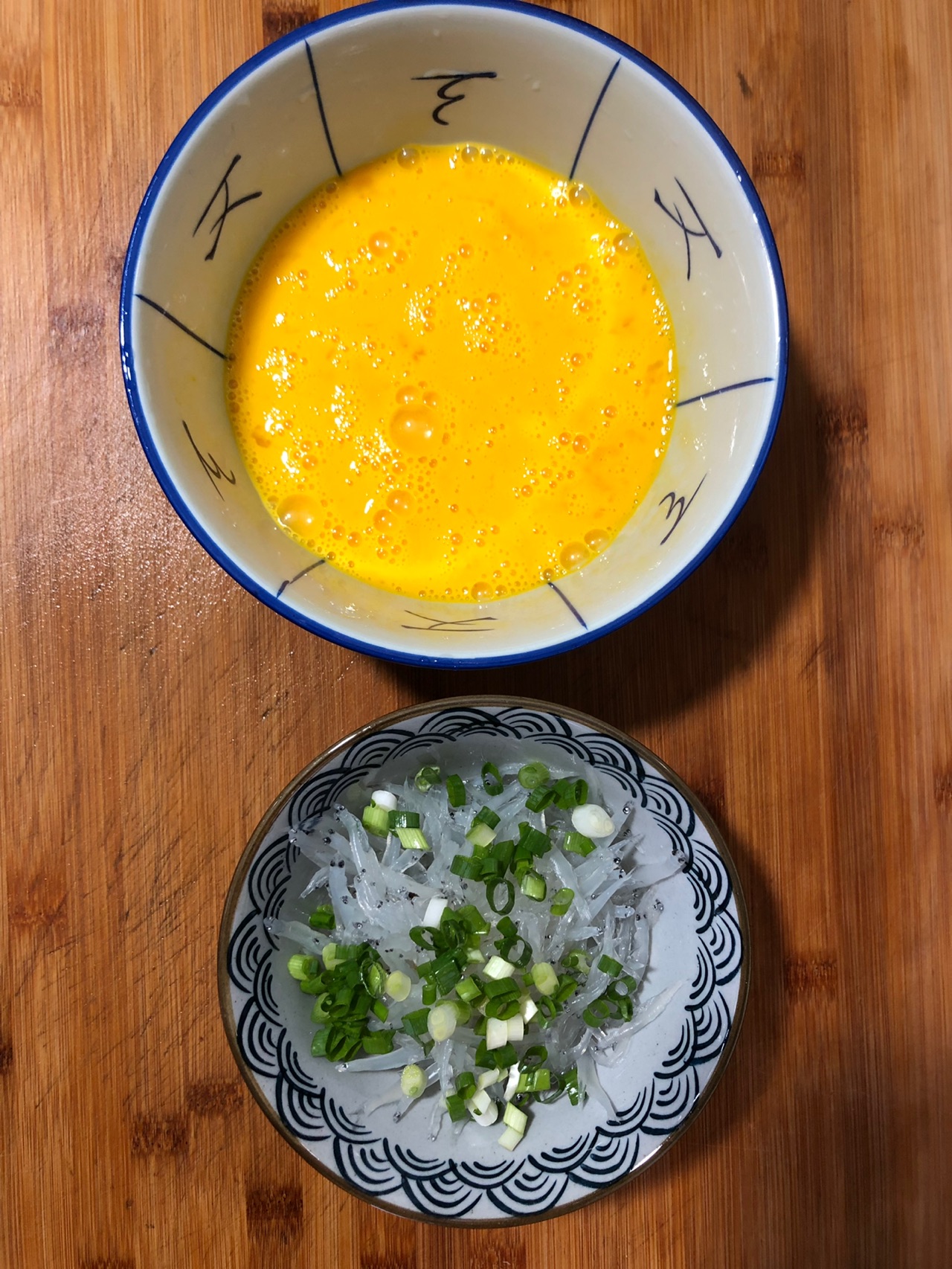 银鱼番茄鸡蛋汤怎么做_银鱼番茄鸡蛋汤的做法_豆果美食