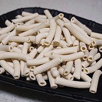 茄汁青口贝炒通心粉的做法图解4