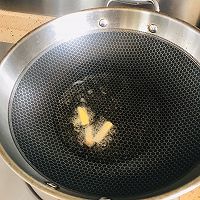 干煸豆角的做法图解1