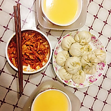 周周&私房小笼包
