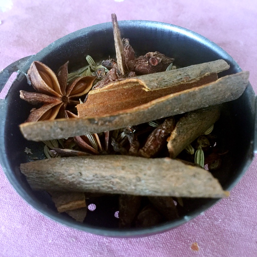 鸡翅根炖香菇的做法图解4