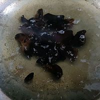 #带着美食出去浪#炝拌西兰花木耳的做法图解3