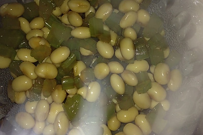 凉菜   芹菜黄豆