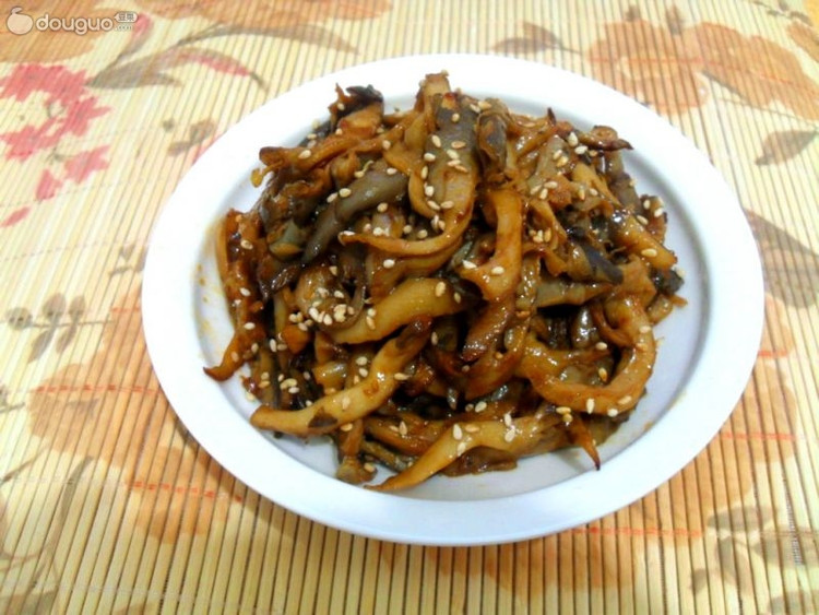 蘑菇的另类吃法——素版京酱肉丝的做法