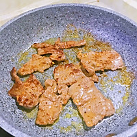 香辣牛肉贝果三明治的做法图解3