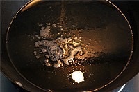 椒盐皮皮虾的做法图解3
