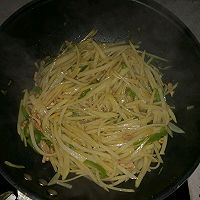 菜椒土豆肉丝的做法图解7