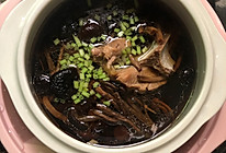 筋骨茶树菇汤的做法