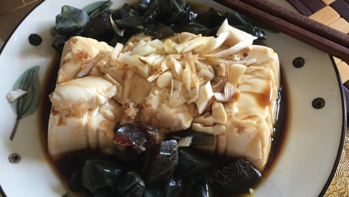 皮蛋豆腐