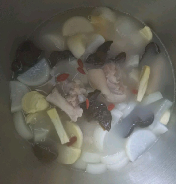 猪脚抚胃汤的做法