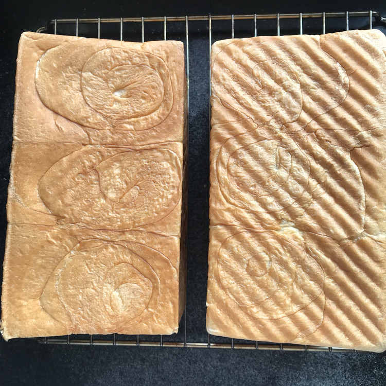 炼乳土司的做法