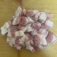 青梅蜜桃咕噜肉的做法图解2