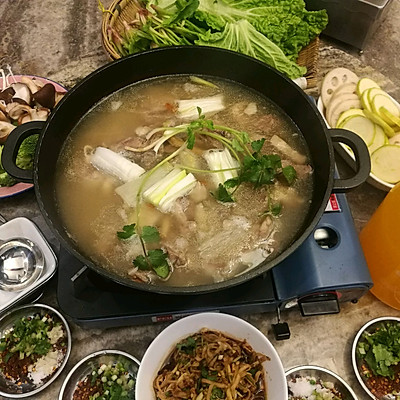 清炖羊肉锅（附羊杂和药膳羊汤做法）