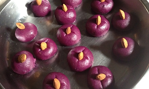 紫薯奶味杏仁朱古力糯米小丸子的做法