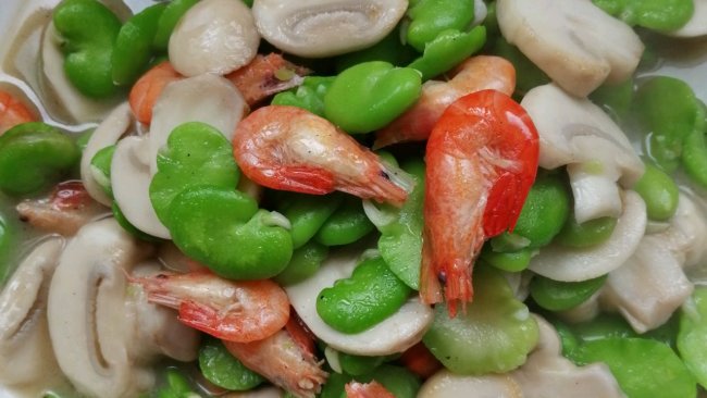 豆瓣口蘑炒河虾的做法