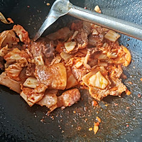 辣白菜豆腐汤的做法图解2