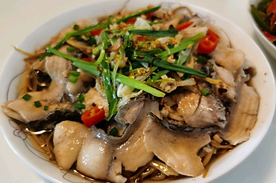 黑鱼趴金针菇