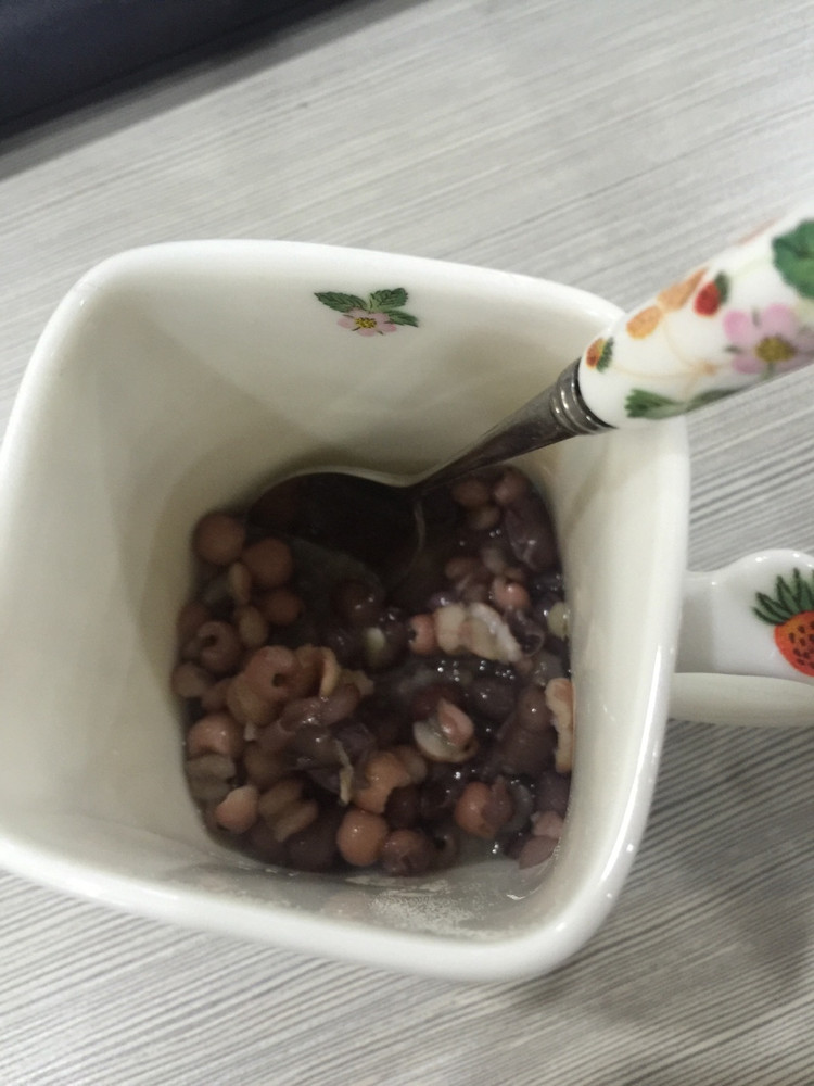薏仁红豆茶的做法