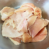 【快手低卡美味】橄榄油嫩煎鸡胸的做法图解4