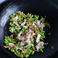 #太太乐鲜鸡汁玩转健康快手菜#榨菜肉丝炒毛豆的做法图解4