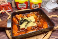#一勺葱伴侣，成就招牌美味#5分钟完成香辣芝士味韩式炒年糕的做法