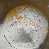 柠檬香草戚风的做法图解3