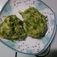 飘香槐花饼的做法图解3