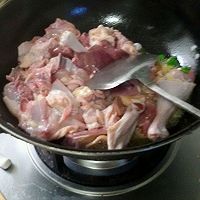 榴莲瓤煲老母鸡的做法图解4