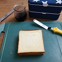 #炎夏消暑就吃「它」#口袋面包——双莓果酱包的做法图解3