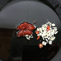 #憋在家里吃什么#鸭血烧豆腐的做法图解2