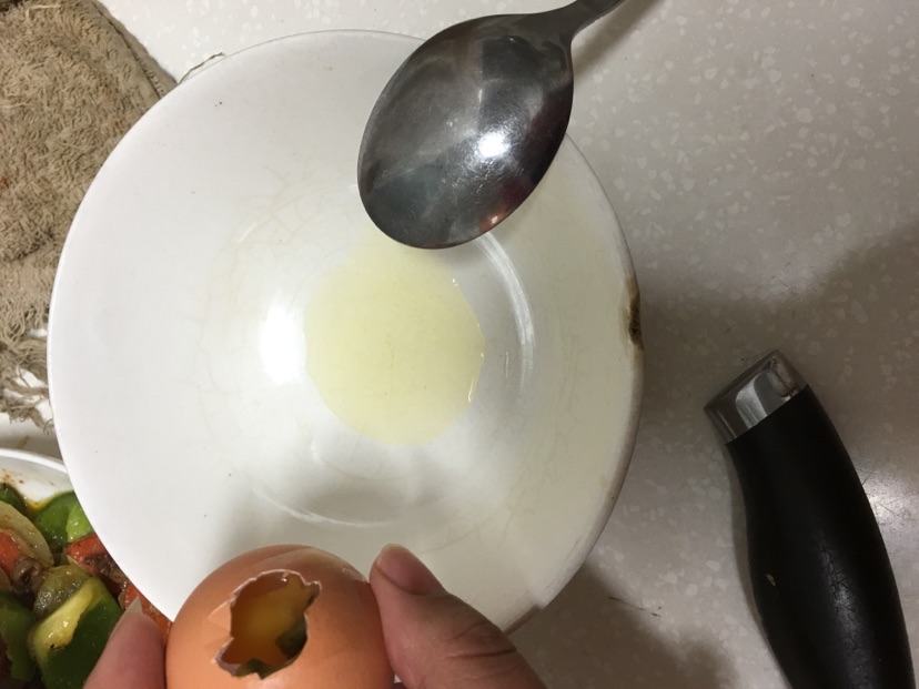 琥珀鸡蛋的做法图解2