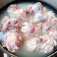 #刘畊宏女孩减脂饮食#海带豆腐筒骨汤的做法图解2