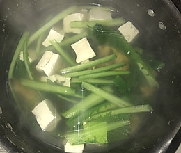 黄蛤小白菜豆腐汤的做法