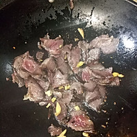 蒜苗炒腊肉的做法图解6