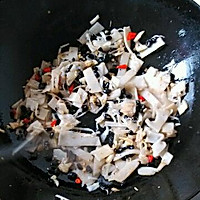老友炒花甲的做法图解4
