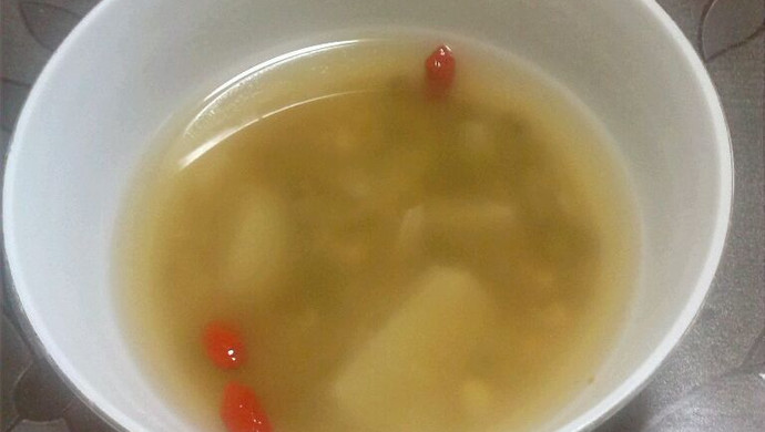 枸杞百合薏仁莲子绿豆汤