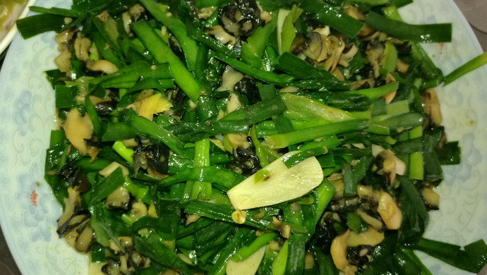 韭菜炒螺肉