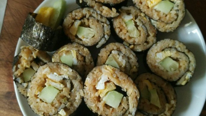剩米饭做紫菜卷