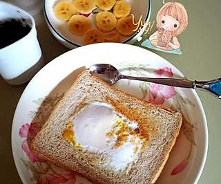 早餐鸡蛋面包