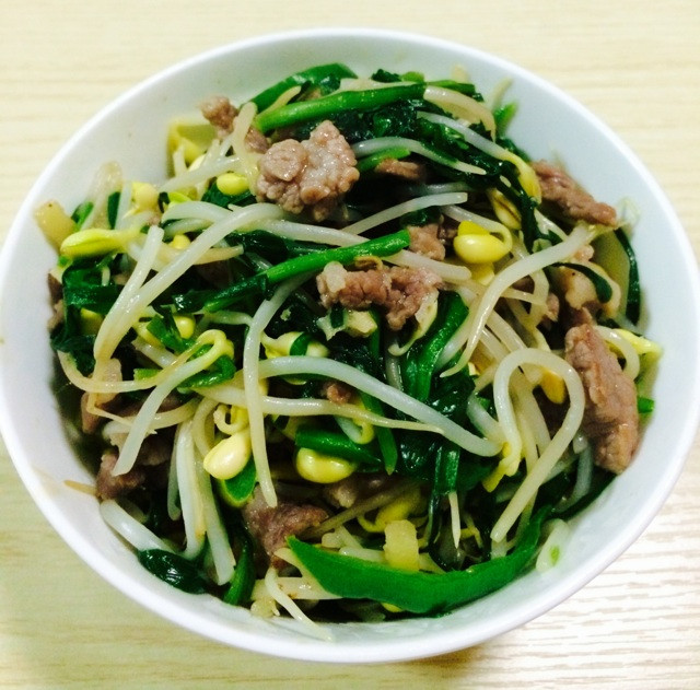 微辣豆芽韭菜炒肉丝|下饭利器|养老公不重样的做法