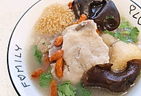 猴头菇排骨汤的做法