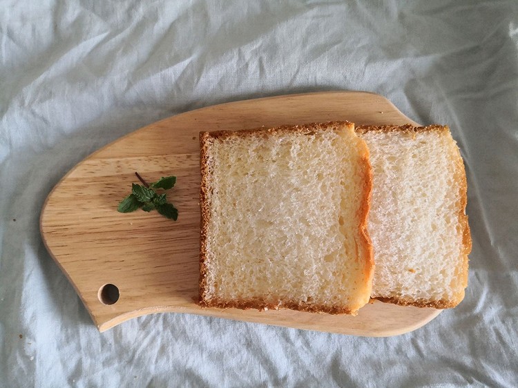 手揉面包不纠结一一超柔软的波兰种吐司的做法