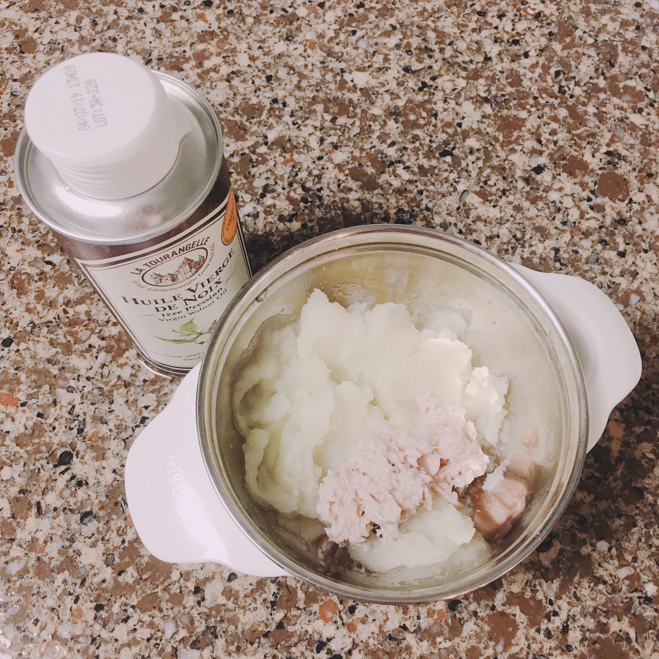 Mashed lean meat with potatoes