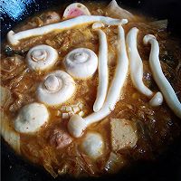 韩式辣白菜丸子汤的做法图解7