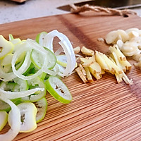 减肥好菜—清蒸鳕鱼的做法图解2