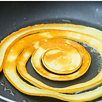快手早餐：香蕉螺旋松饼pancake（减油低糖健康版）的做法图解4